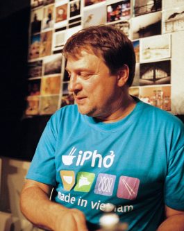 2011-06-11-Hexar-AF-35mm-Kodak-Portra800_F1000003_MOD_FRAME_resize