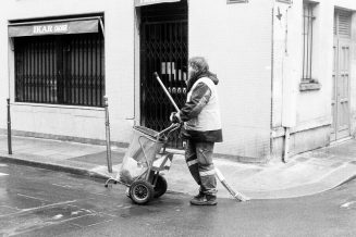 2019-05-04-Nikkormat-FT-50mm-Berlin-400_22_MOD_BW_FRAME_resize