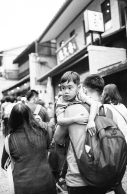 2019-10-21-Canon-EOS-1V-35mm-Bergger-Pancro400_29_MOD_MOD_BW_FRAME_resize